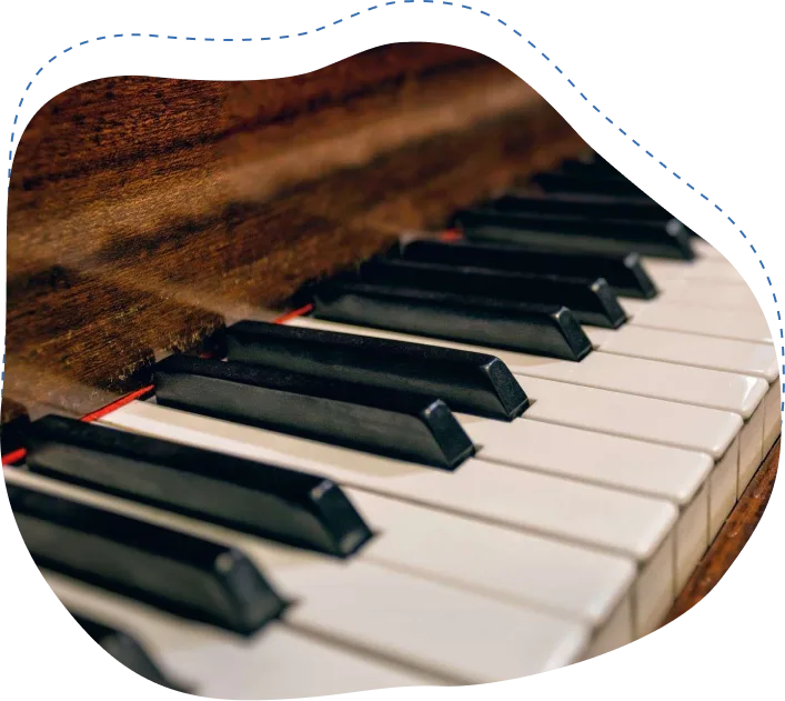 Close-up of piano keys highlighting black and white keys, emphasizing the delicate nature of pianos relevant to professional moving services in Jacksonville.