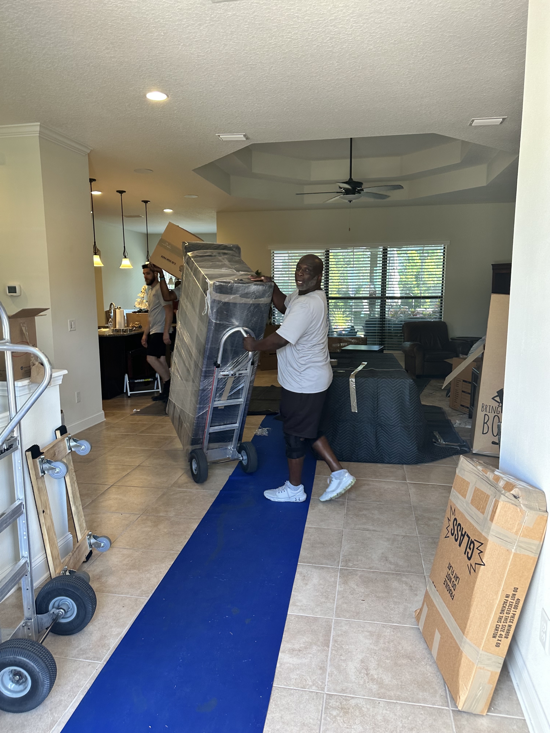 Apartment and condo moves